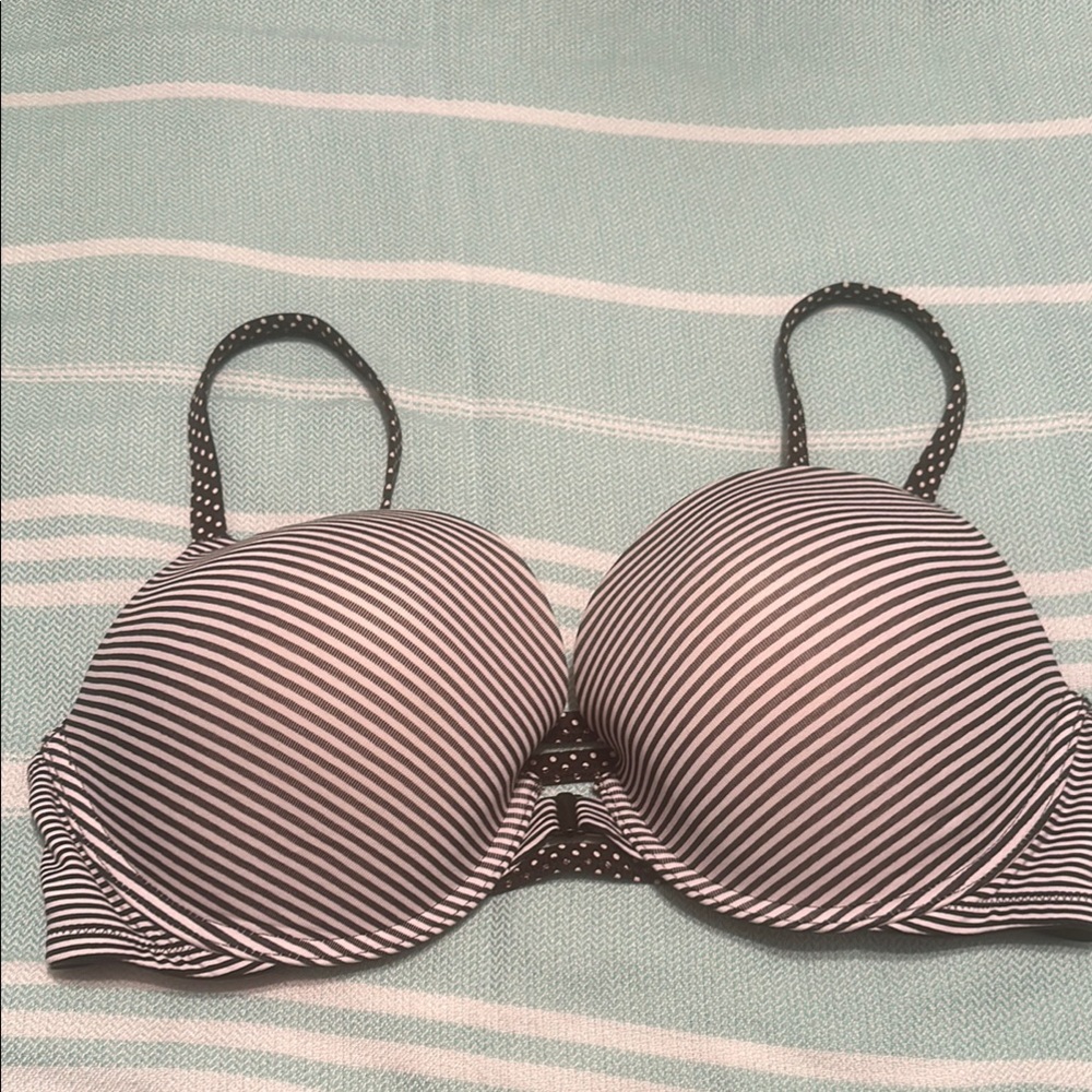 Victoria's Secret Black and White Push-Up Bra